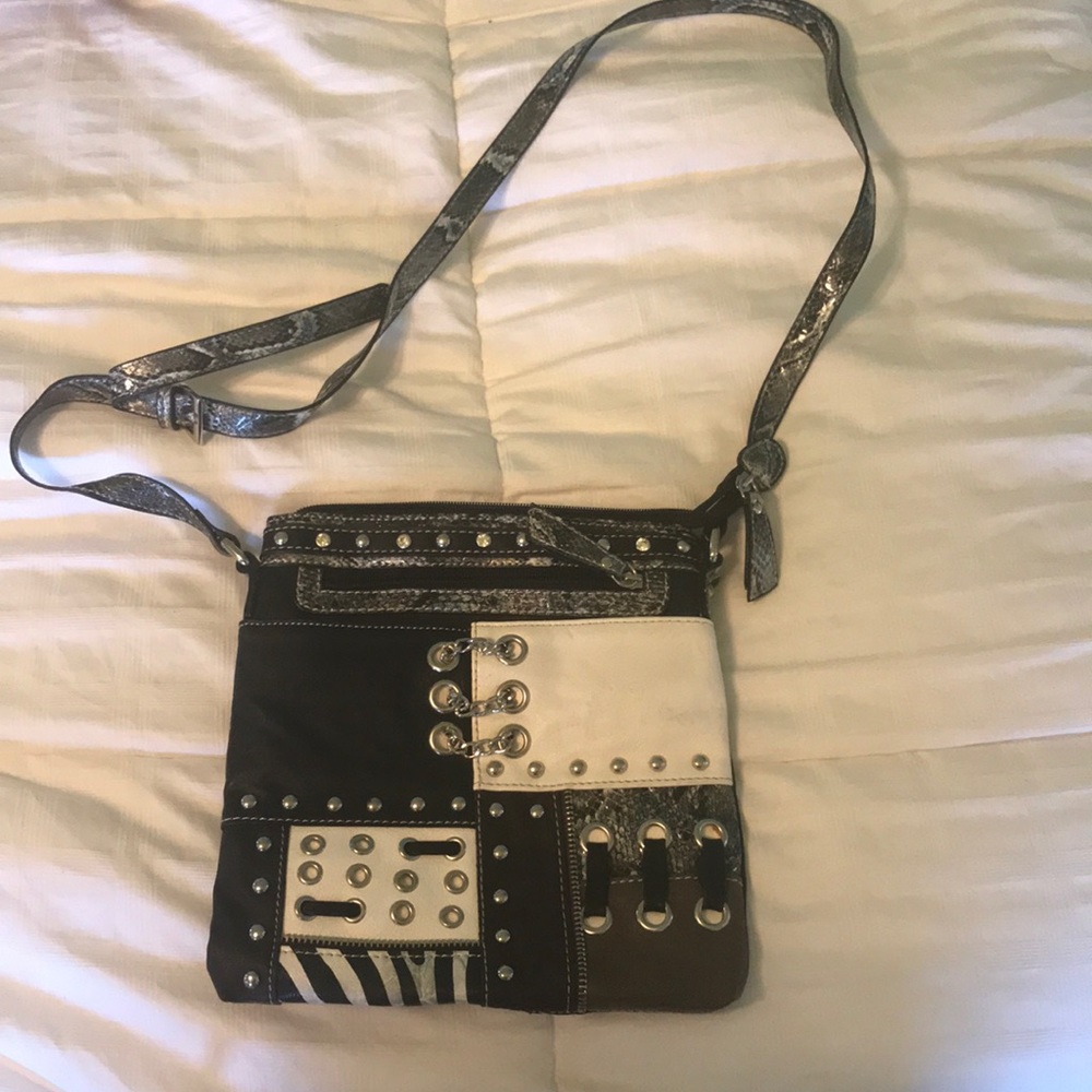Cross body purse